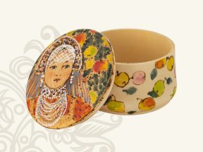 Шкатулки