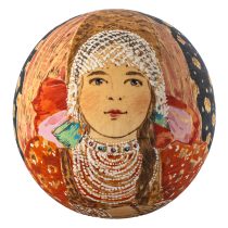 Музыкальный шар с росписью «Красавица»